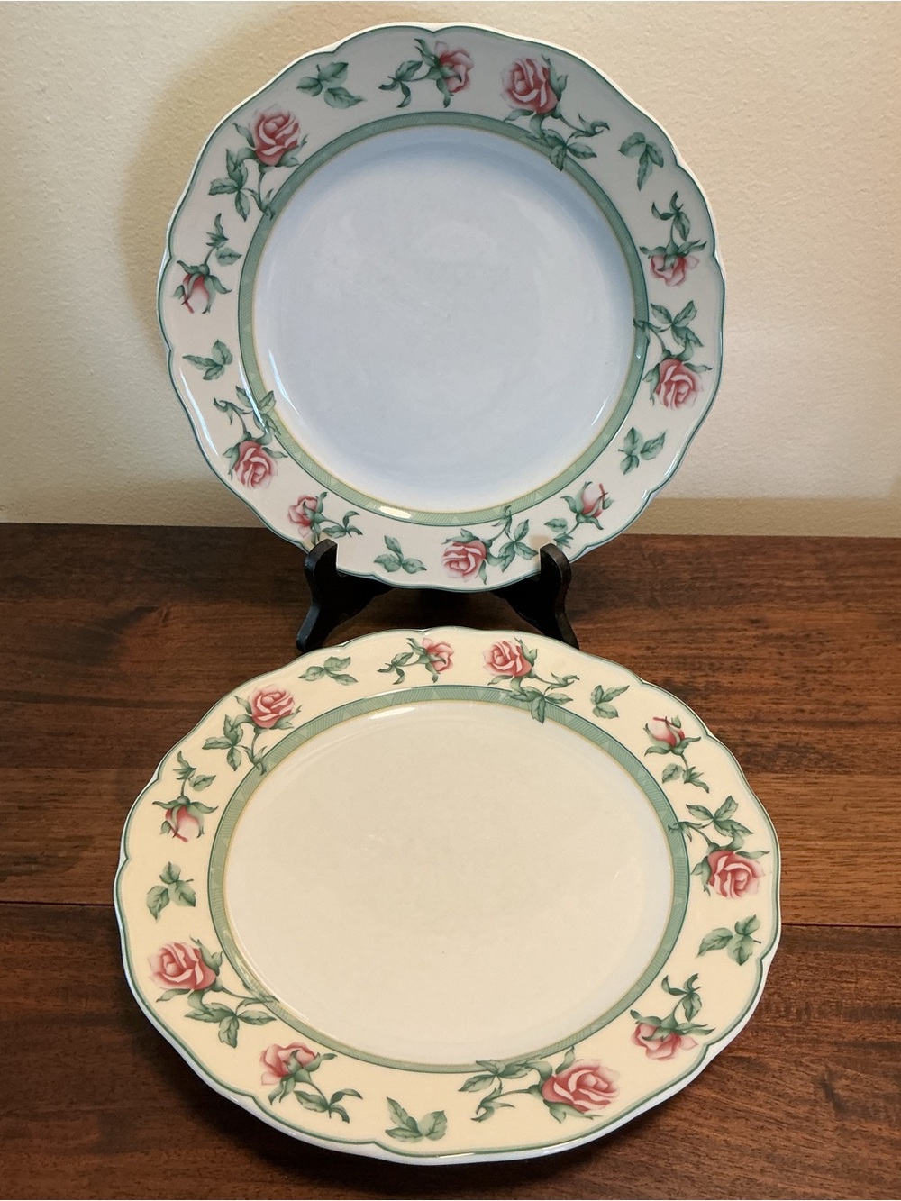 Wedgwood English Cottage Collection Rose Dinner Plates Set of 2